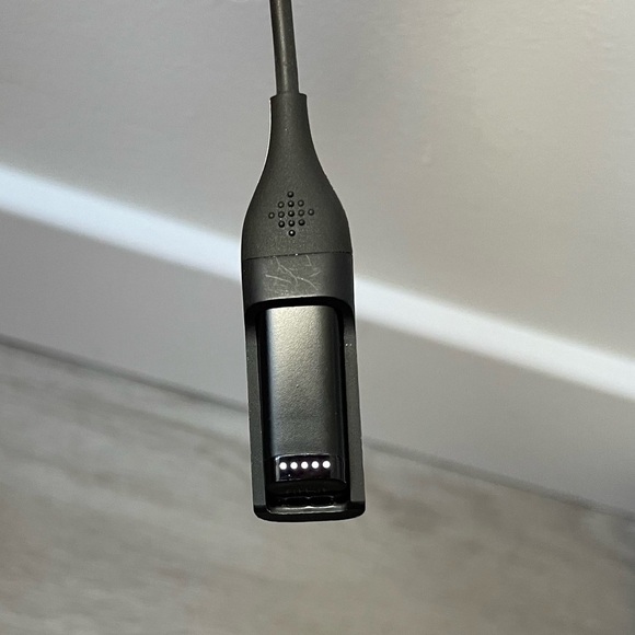 Fitbit Flex Wireless Activity + Sleep Wristband - Picture 3 of 4